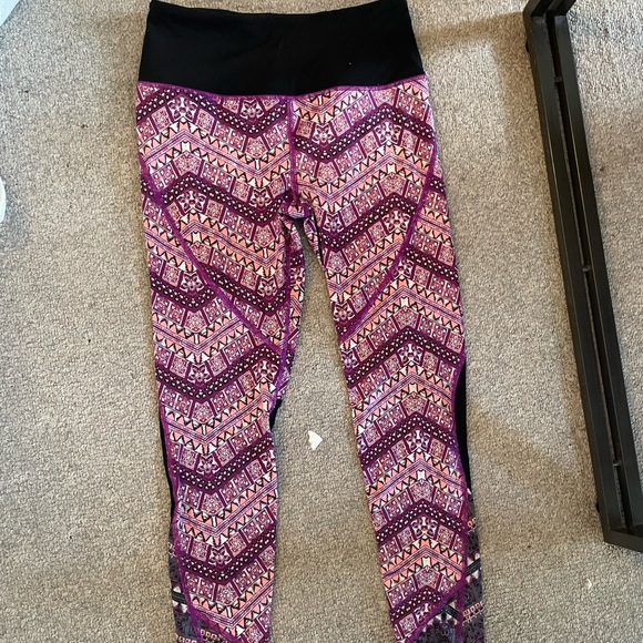 Victoria Secret VSX Workout Pants - Picture 3 of 3